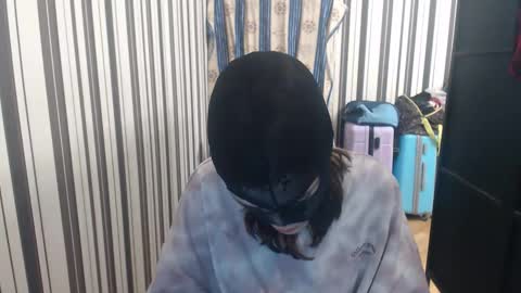 Snapshot of sweetcherry505 chatting on 10-11-25, 11:25 sweetcherry505 online show from 10-11-25, 11:25