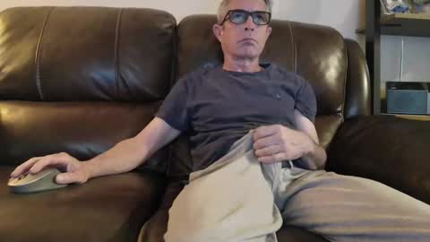 sweetcocksean online show from 04-19-26, 05:40