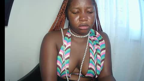 Snapshot of sweetcoochiex chatting on 09-27-25, 08:30 sweetcoochiex online show from 09-27-25, 08:30