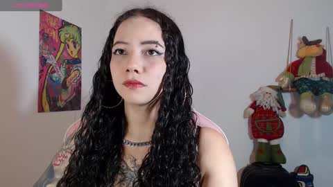 Snapshot of sweetcrime chatting on 12-23-24, 02:24 Independent model online show from 12-23-24, 02:24