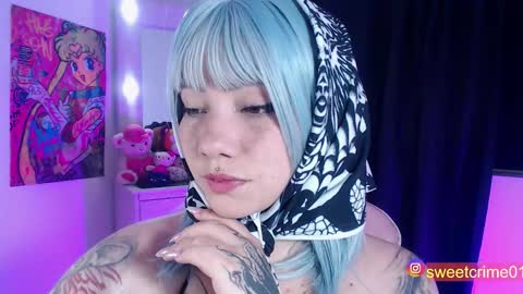 Snapshot of sweetcrime chatting on 10-20-25, 05:19 Independent model online show from 10-20-25, 05:19