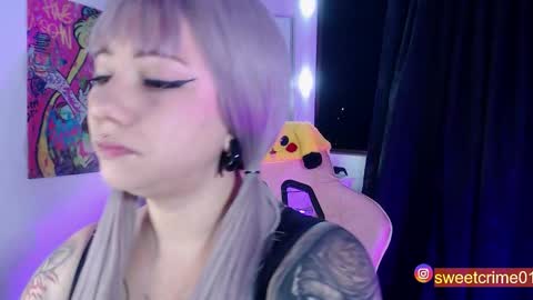 Snapshot of sweetcrime chatting on 10-29-25, 04:26 Independent model online show from 10-29-25, 04:26