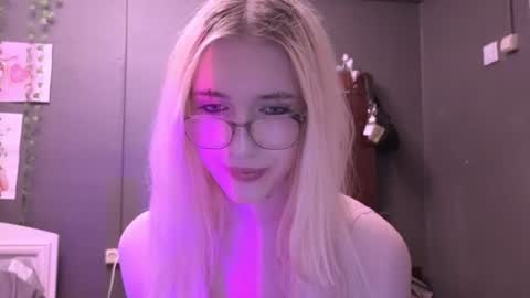 Snapshot of sweetcrystalll chatting on 07-21-26, 12:35 sweetcrystalll online show from 07-21-26, 12:35