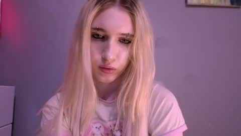 Snapshot of sweetcrystalll chatting on 08-02-26, 12:31 sweetcrystalll online show from 08-02-26, 12:31