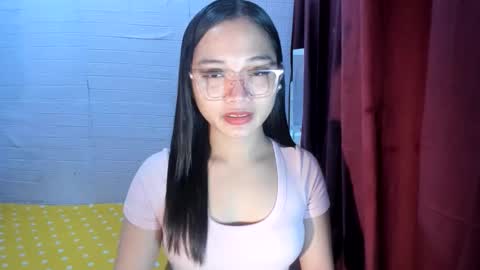 Snapshot of sweetcummer27 chatting on 09-28-25, 04:45 SOPHIA online show from 09-28-25, 04:45