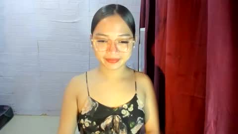 Snapshot of sweetcummer27 chatting on 09-29-25, 11:53 SOPHIA online show from 09-29-25, 11:53