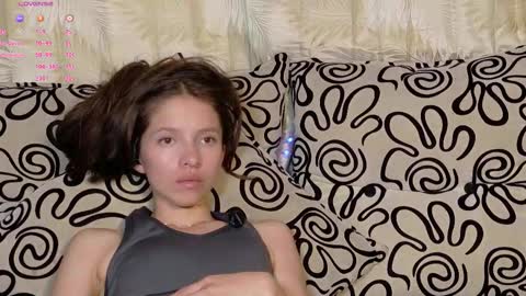 sweetdam12 online show from 11-18-25, 09:30