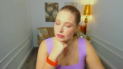 Snapshot of sweetdaylight chatting on 05-10-26, 05:40 sweetdaylight online show from 05-10-26, 05:40