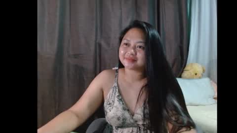 Snapshot of sweetdemurelady chatting on 05-07-26, 02:11 Lynn online show from 05-07-26, 02:11