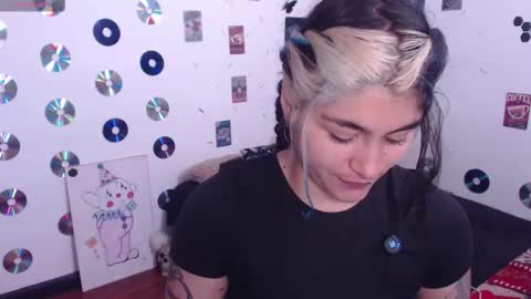 Abril online show from 12-16-25, 03:28