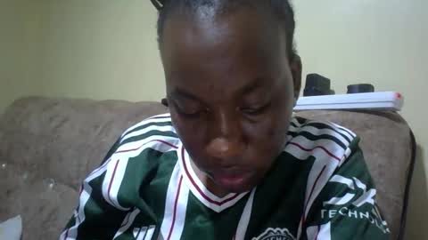 sweetdiva2012 online show from 04-26-26, 06:05