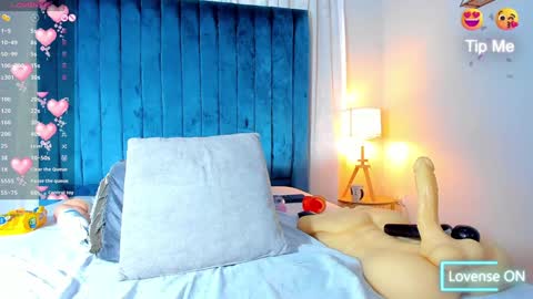 Mia online show from 01-25-25, 03:30