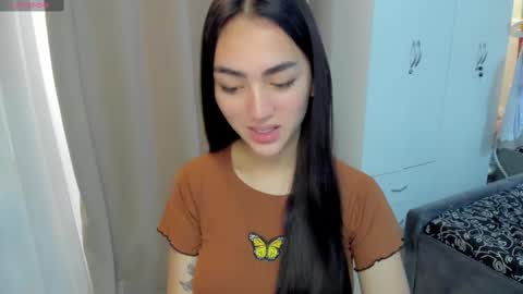 Snapshot of sweetestmallow chatting on 02-20-25, 12:19 mallow online show from 02-20-25, 12:19