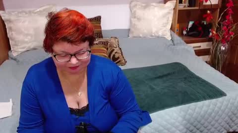 Snapshot of sweetestmilf4you chatting on 01-07-25, 12:31 sweetestmilf4you online show from 01-07-25, 12:31