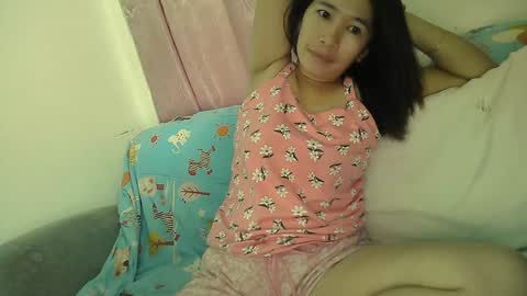 Snapshot of sweetfilipinawet chatting on 01-11-25, 09:57 Stacy online show from 01-11-25, 09:57