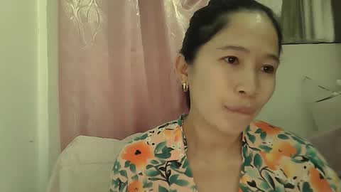 Snapshot of sweetfilipinawet chatting on 11-14-25, 07:45 Stacy online show from 11-14-25, 07:45