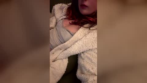 Snapshot of sweetfox378 chatting on 04-06-26, 12:41 sweetfox378 online show from 04-06-26, 12:41