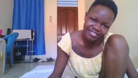 Snapshot of sweetgal2025 chatting on 02-10-26, 09:46 EUNICE online show from 02-10-26, 09:46