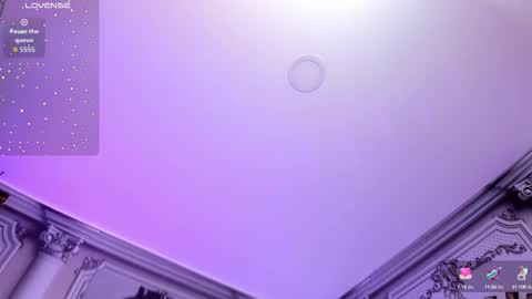 Snapshot of sweetgirl4u_ chatting on 09-30-25, 08:19 MIA online show from 09-30-25, 08:19