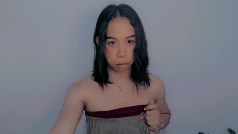 Snapshot of sweetgirl_acxx chatting on 05-08-26, 05:13 Just call me AC online show from 05-08-26, 05:13