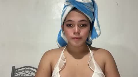 Ayesha online show from 10-19-25, 10:27