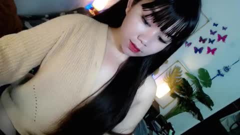 Snapshot of sweetgirl_mayxx chatting on 06-05-26, 05:18 May online show from 06-05-26, 05:18