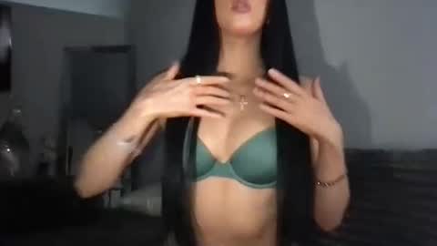 Gracie  online show from 10-02-25, 02:51