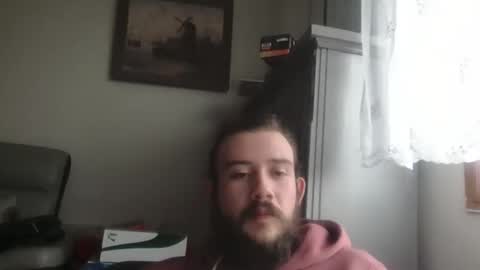 Snapshot of sweetguyss12 chatting on 11-24-25, 12:49 sweetguyss12 online show from 11-24-25, 12:49