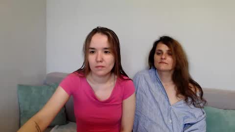 Alina and Mia online show from 06-07-26, 08:29