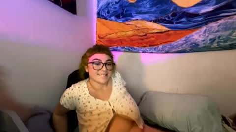 Snapshot of sweetheatannie chatting on 12-19-24, 06:12 sweetheatannie online show from 12-19-24, 06:12