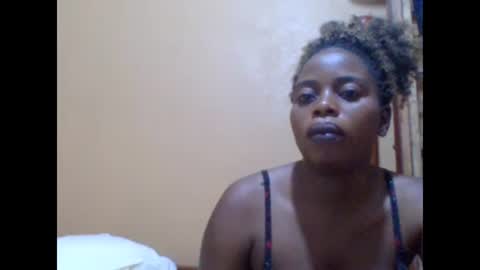 sweetib1 online show from 03-01-25, 04:47