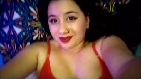 Snapshot of sweetie__annie chatting on 02-10-25, 05:14 Ana Mara  i cant Make noise My family is here  online show from 02-10-25, 05:14