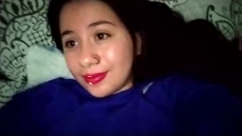 Snapshot of sweetie__annie chatting on 02-27-25, 03:36 Ana Mara  i cant Make noise My family is here  online show from 02-27-25, 03:36
