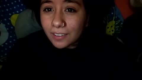 Snapshot of sweetie__annie chatting on 10-08-25, 06:33 Ana Mara  i cant Make noise My family is here  online show from 10-08-25, 06:33