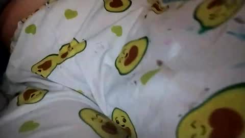 Snapshot of sweetie__annie chatting on 10-21-25, 05:08 Ana Mara  i cant Make noise My family is here  online show from 10-21-25, 05:08