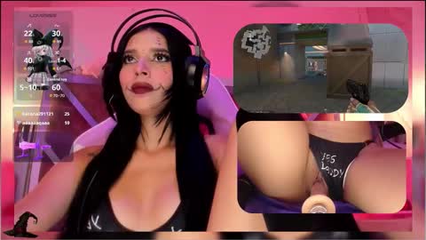 Snapshot of sweetie_cloe chatting on 10-11-25, 09:02 sweetie_cloe online show from 10-11-25, 09:02