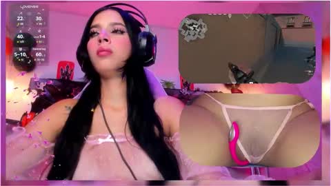 Snapshot of sweetie_cloe chatting on 10-28-25, 09:28 sweetie_cloe online show from 10-28-25, 09:28