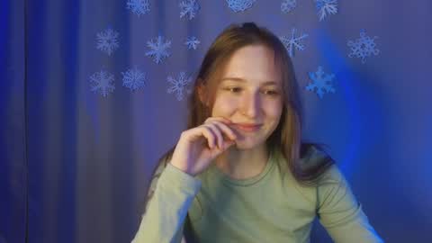 Snapshot of sweetie_lover chatting on 12-13-24, 08:58 Annie online show from 12-13-24, 08:58