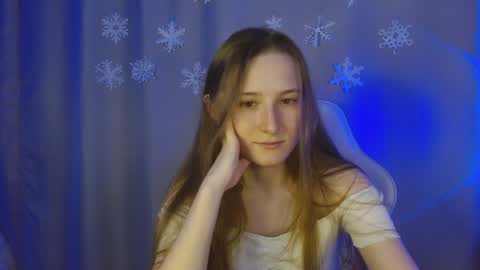 Snapshot of sweetie_lover chatting on 12-14-24, 09:13 Annie online show from 12-14-24, 09:13