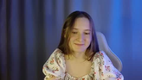 Annie online show from 11-28-25, 07:49