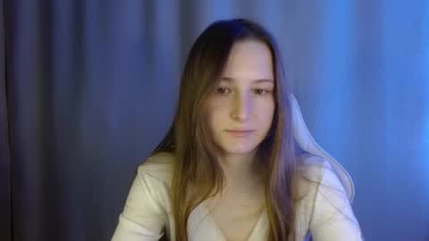 Snapshot of sweetie_lover chatting on 01-11-26, 08:25 Annie online show from 01-11-26, 08:25