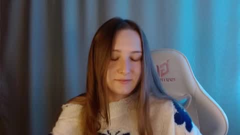 Snapshot of sweetie_lover chatting on 02-24-26, 08:29 Annie online show from 02-24-26, 08:29