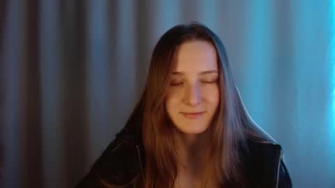 Snapshot of sweetie_lover chatting on 02-25-26, 08:51 Annie online show from 02-25-26, 08:51