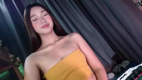 Snapshot of sweetiecum_tina chatting on 01-10-26, 01:35 sweetiecum_tina online show from 01-10-26, 01:35