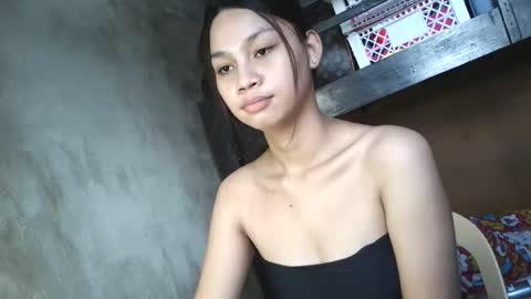 Snapshot of sweetiecum_tina chatting on 02-13-26, 04:08 sweetiecum_tina online show from 02-13-26, 04:08