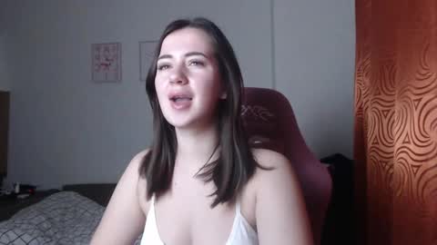 Snapshot of sweetiekendl chatting on 01-31-25, 08:33 Kendl online show from 01-31-25, 08:33