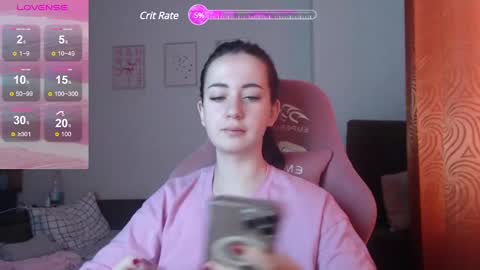 Snapshot of sweetiekendl chatting on 02-15-25, 10:00 Kendl online show from 02-15-25, 10:00