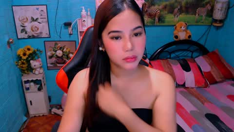 Nicole online show from 01-15-25, 04:47