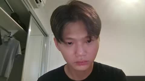 Snapshot of sweetiepuppy421 chatting on 02-22-26, 06:02 sweetiepuppy421 online show from 02-22-26, 06:02