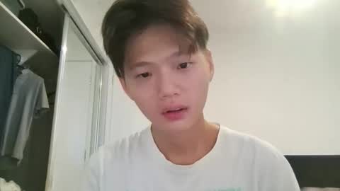 Snapshot of sweetiepuppy421 chatting on 02-23-26, 01:14 sweetiepuppy421 online show from 02-23-26, 01:14